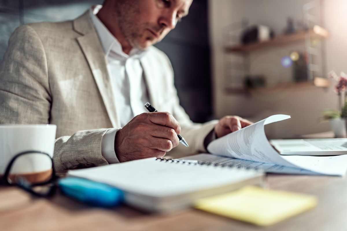 Top 5 Contract Management Problems and How to Fix Them